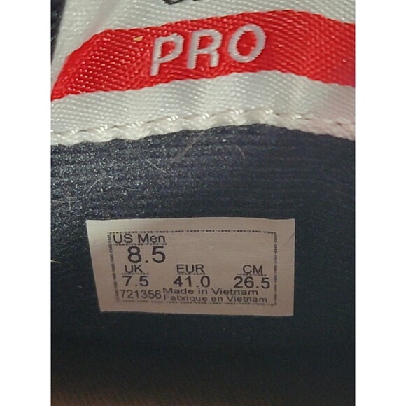 Athletic_Shoes